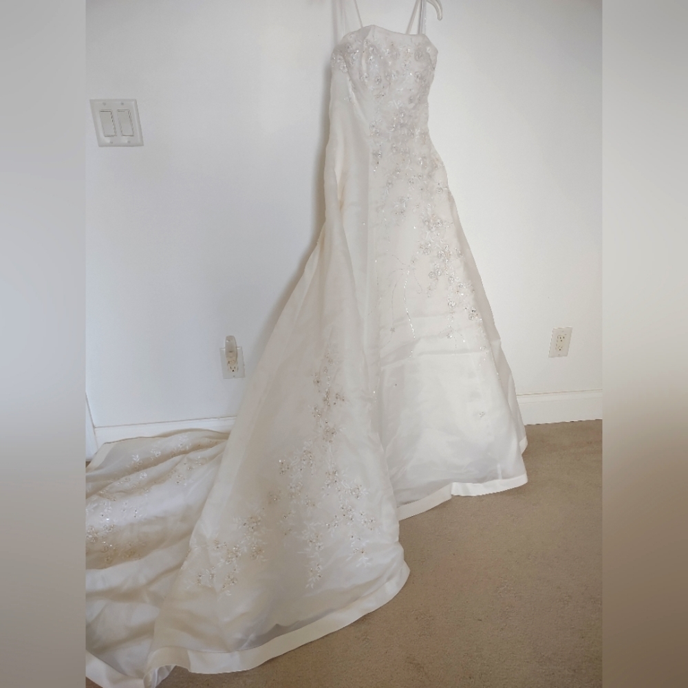 Allure Bridals embroidered crystals ball gown wedding long train bustier corset